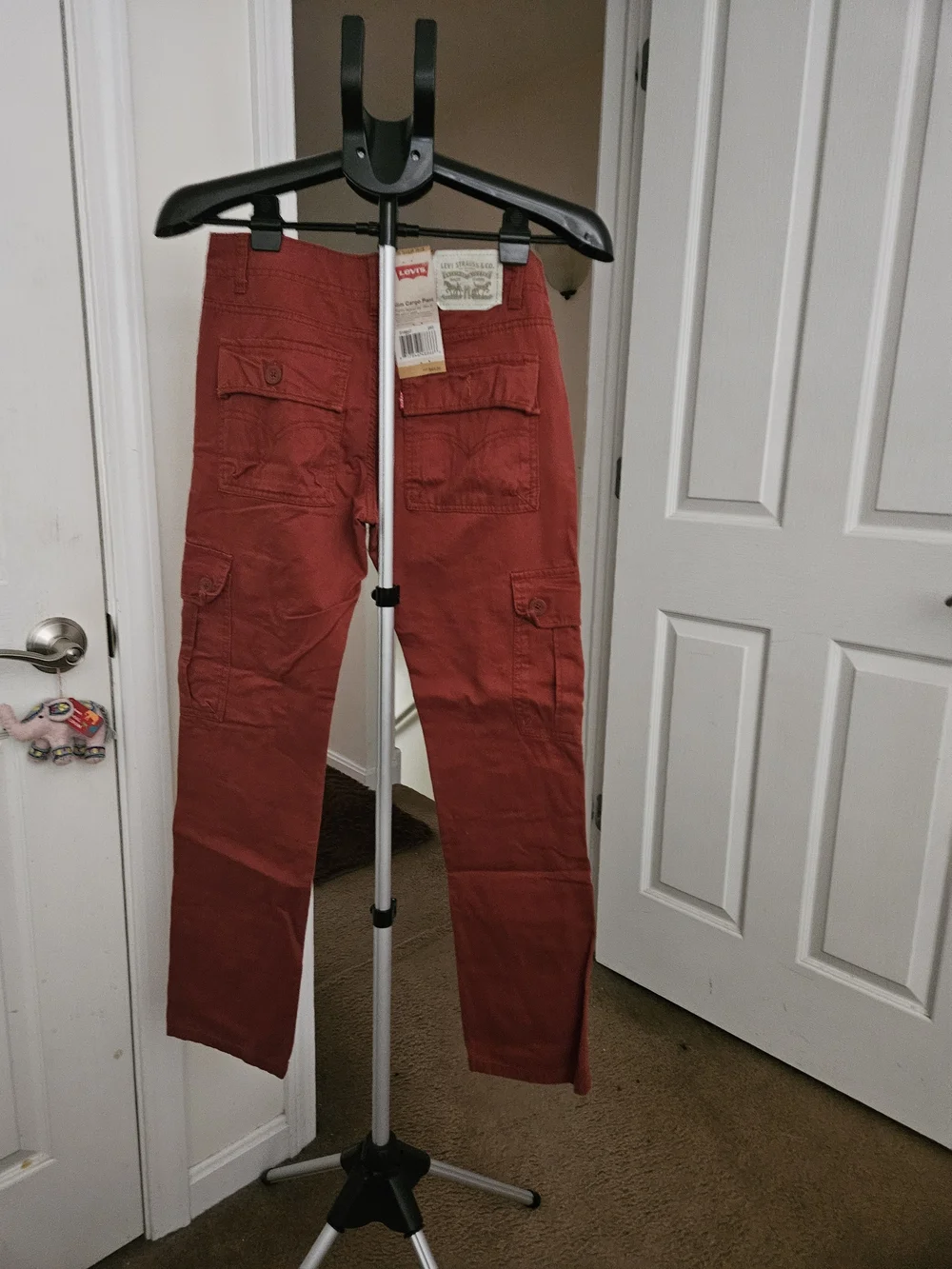 Levi's Kids Cargo Jeans in Rust Red
